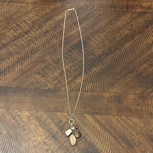 Elegant Gold Pendant Necklace
